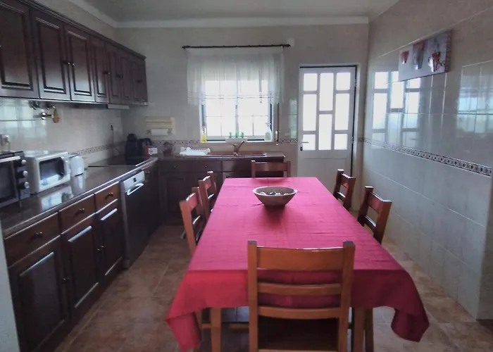 بيت للعطل Lilly House